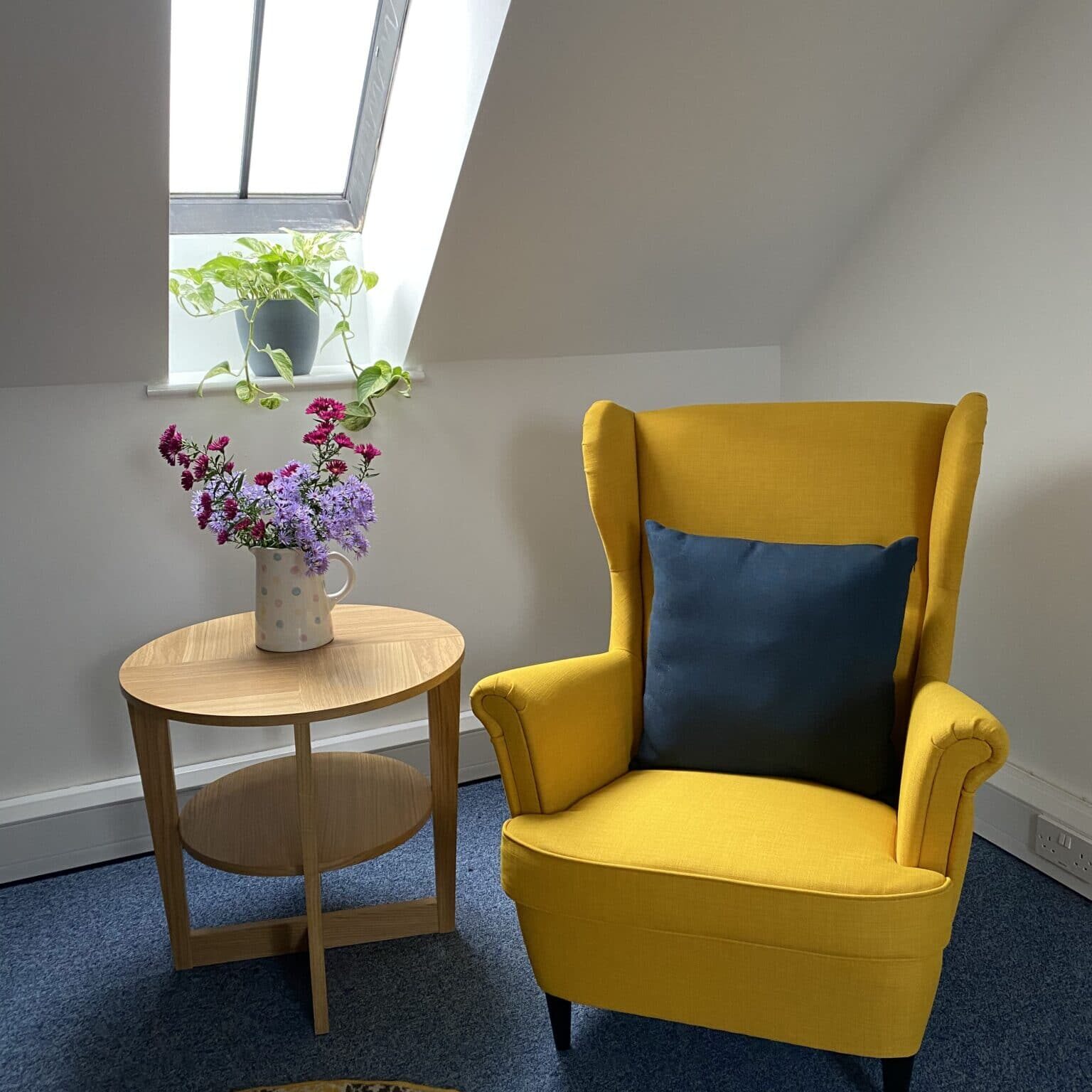 Yellow_Chair_Photo